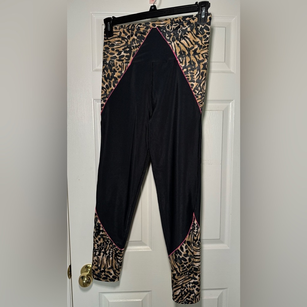 NWOT Beach Riot Amour Leopard Set - Picture 9 of 10
